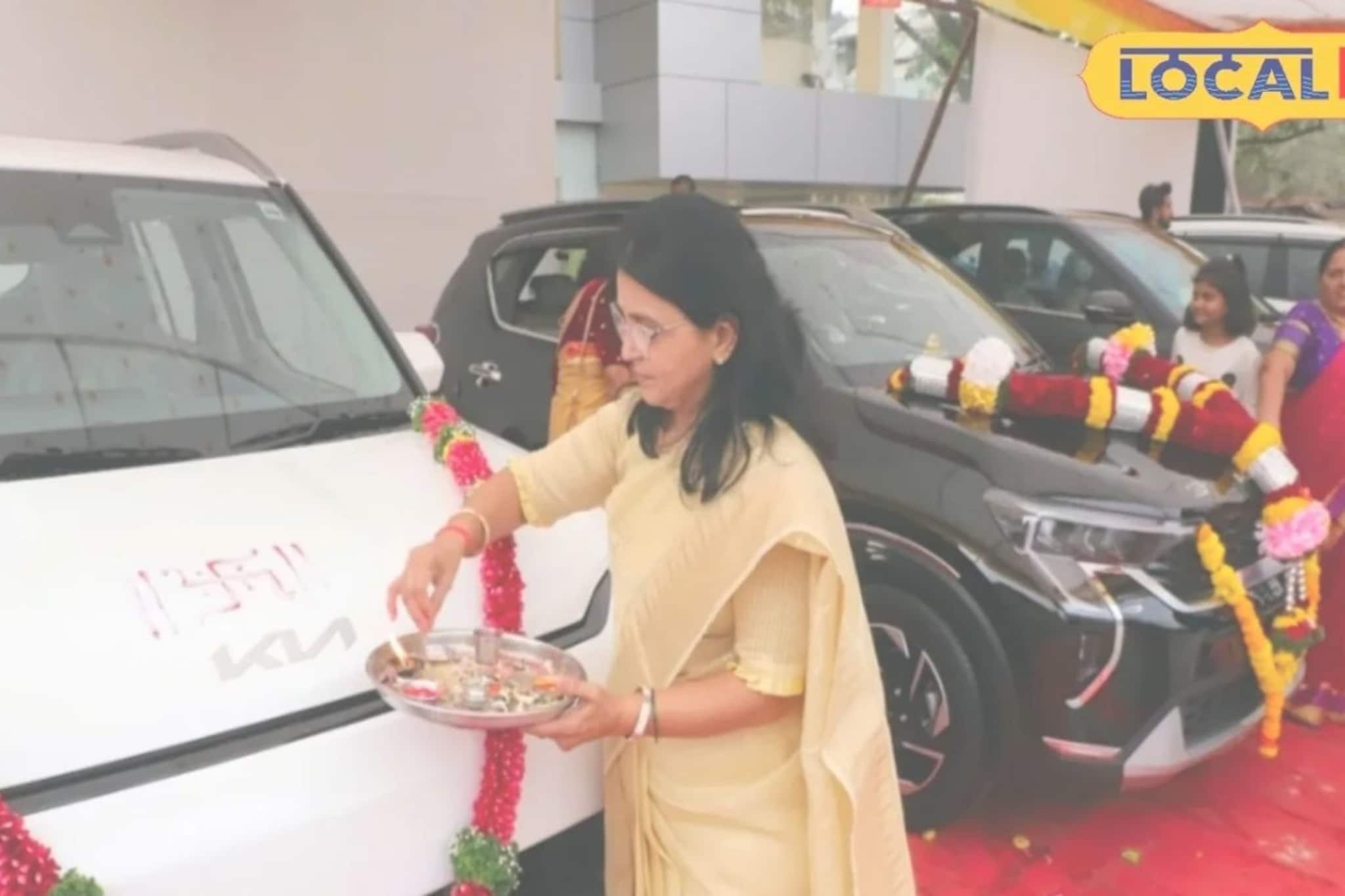 Gudi Padwa 2026: गुढीपाडव्याचा मुहूर्त, पुणेकरांची वाहन खरेदी, कार की दुचाकी कशाला पसंती?