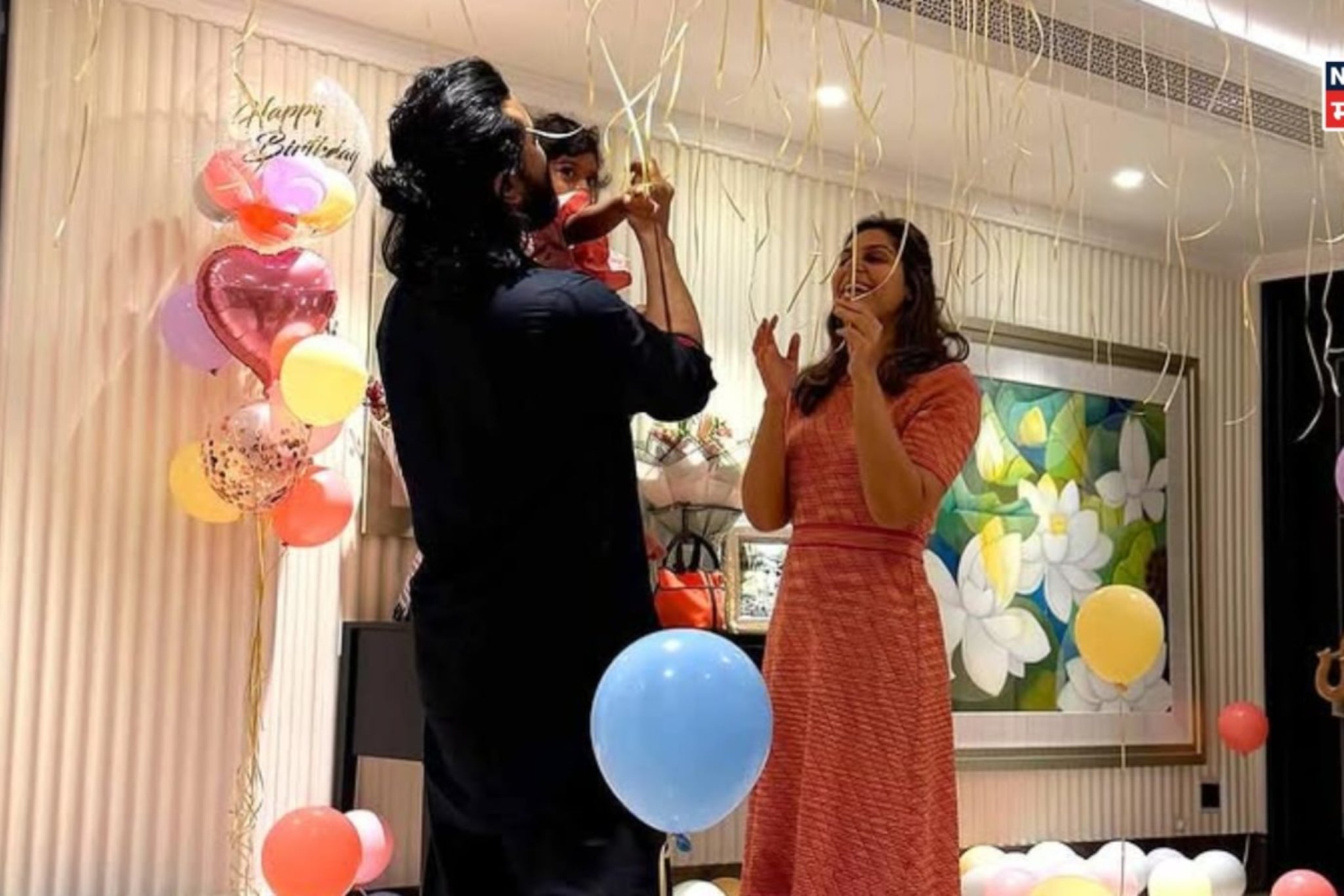 1300 कोटींचा मालक आहे सुपरस्टार, पण तरीही बायकोपेक्षा गरीब