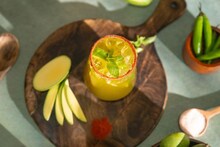 Summer Drink : कैरीचं पन्हं बनवायला वेळ नाही? बनवा हे झटपट कैरीचं सरबत, याची चव तुमचं मन करेल तृप्त!