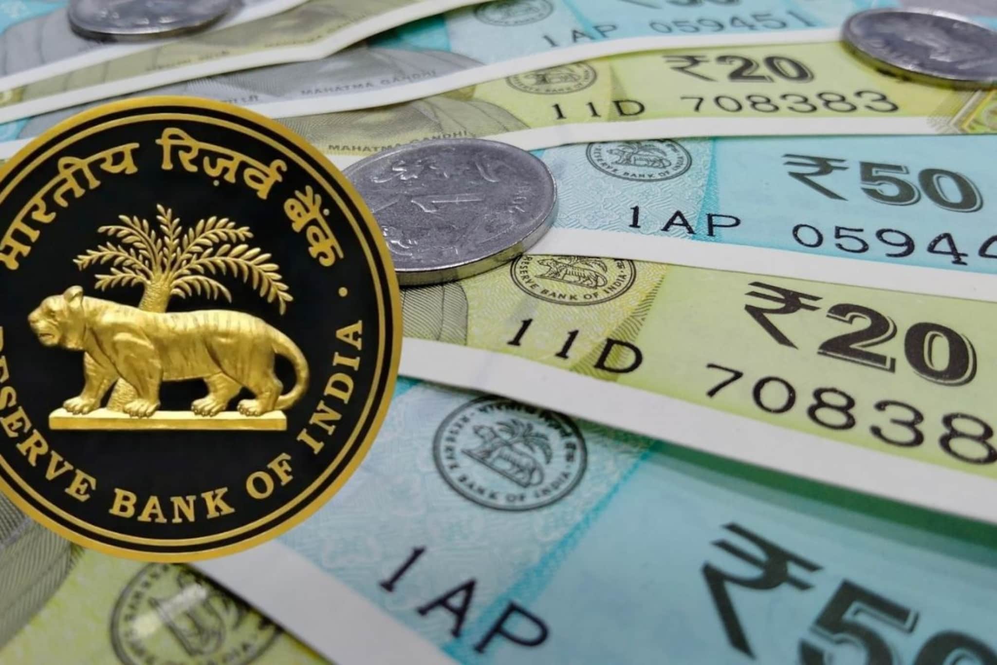 RBI Rule : बँक बदलायची आहे? मग आता अकाउंट नंबर बदलण्याची गरज नाही, RBI चा मोठा निर्णय