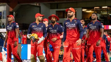 IPL आधीच RCB च्या स्वप्नांचा चुराडा... 8.60 कोटींच्या खेळाडूचा विराटला धोका!