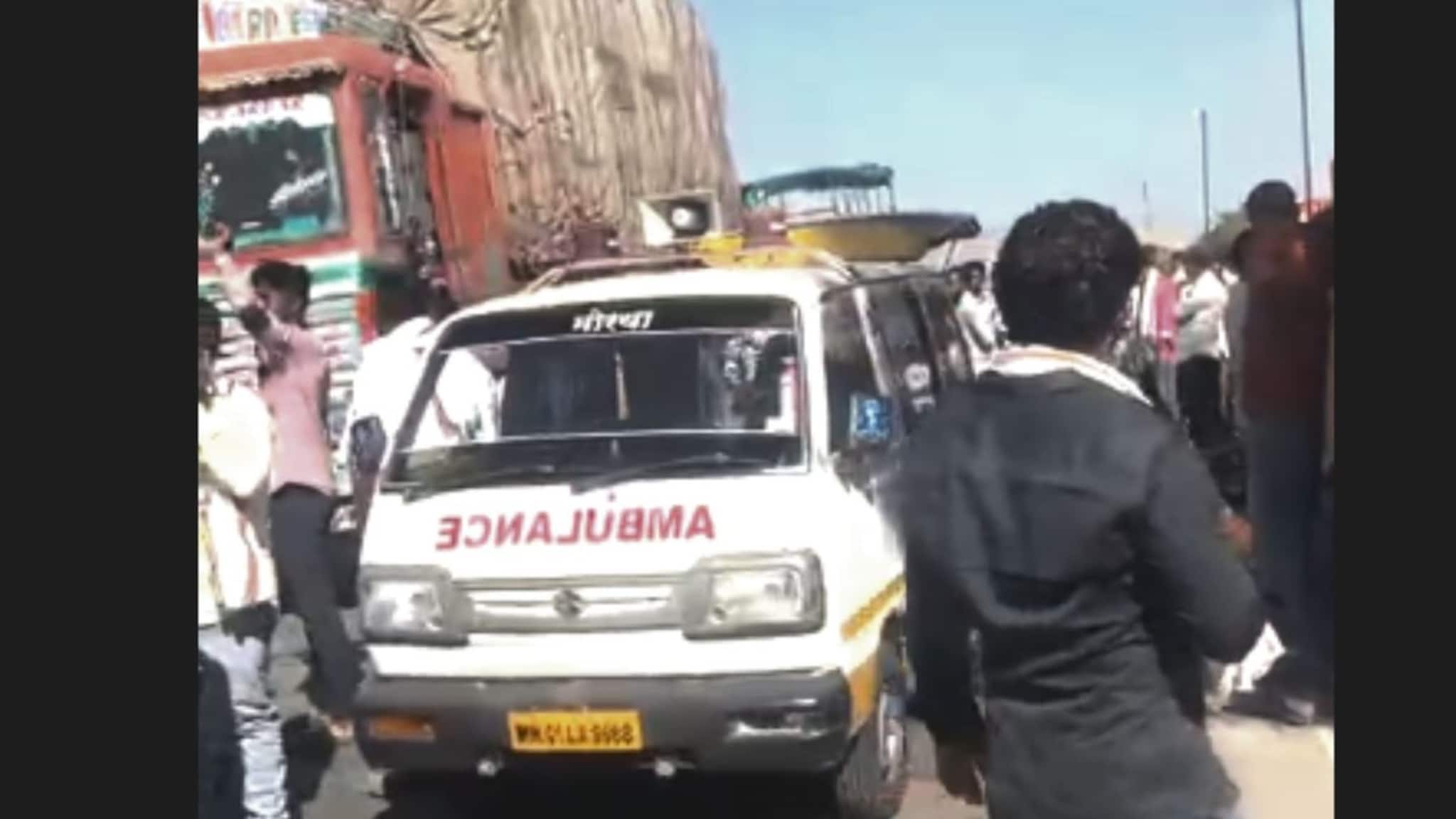 रस्त्यावर फक्त मांसाचे तुकडे अन् रक्ताने माखलेला बूट उरला, छ.संभाजीनगरमधील मन हेलावून टाकणारी घटना