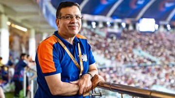 'मला ट्रॉफी हवीय, तू काही कर...', IPL आधीच संजीव गोयंका-रिषभ पंतमध्ये राडा 