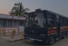 शिरूर पोलीस हायअलर्टवर! दहिवडीतील गावकरी संतापले; आरोपी अक्षय मांजरेच्या घराला पोलीस छावणीचे स्वरूप