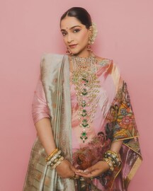 तिशीत लग्न, वयाच्या चाळीशीत दुसऱ्यांदा आई झाली सोनम कपूर; मुलगा की मुलगी! अहुजांच्या घरी कोण आलं?