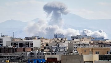 Alcohol : गॅस सिलेंडर, तेल आणि इंधनाप्रमाणे दारु ही महाग होणार? की बाजारात विकणंच बंद होणार?