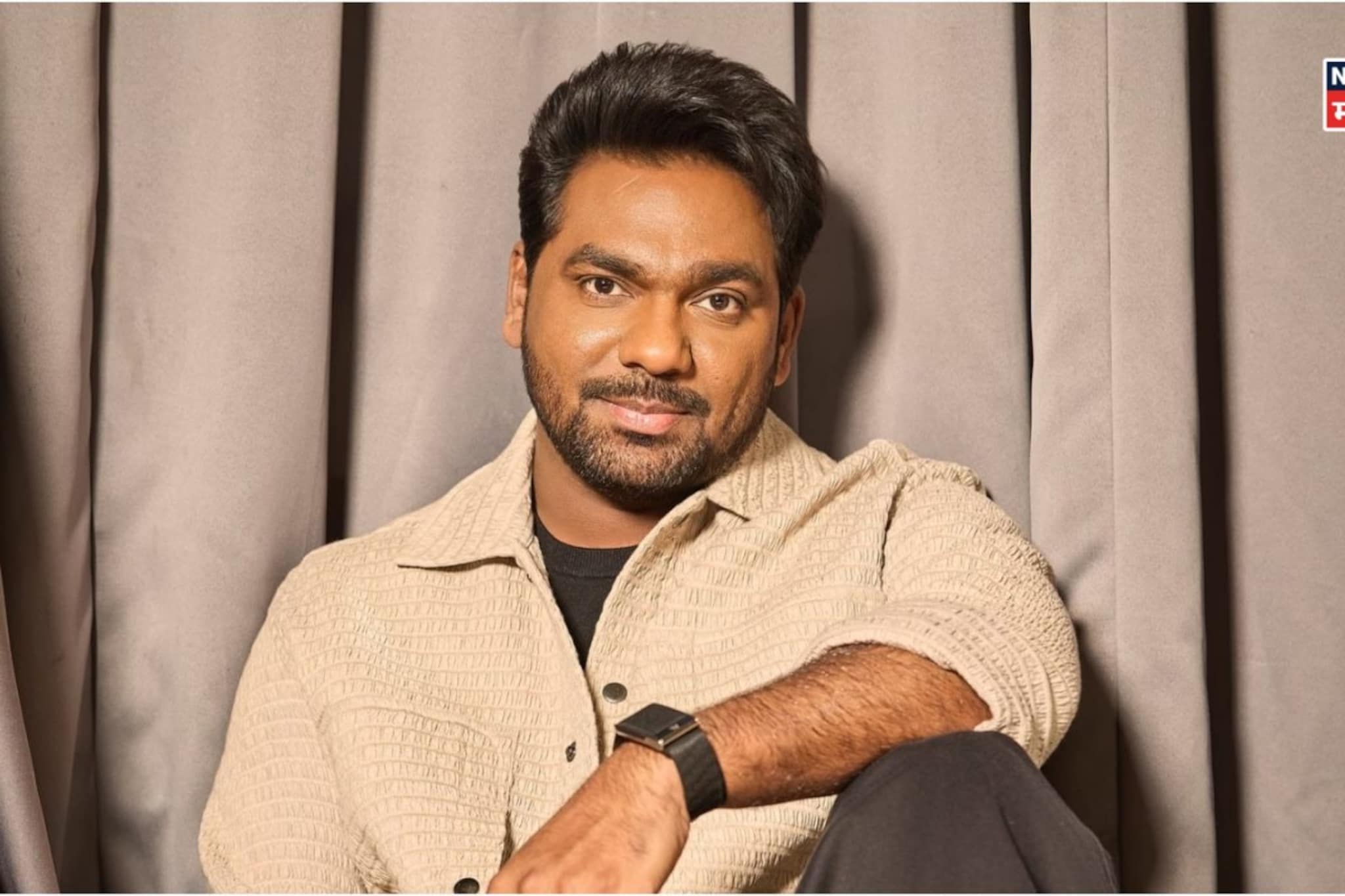 आधी स्टँडअप कॉमेडितून ब्रेक, आता थेट रुग्णालयात ॲडमिट! झाकीर खानला नक्की झालंय तरी काय? आधी स्टँडअप कॉमेडितून ब्रेक, आता थेट रुग्णालयात ॲडमिट! झाकीर खानला नक्की झालंय तरी काय?