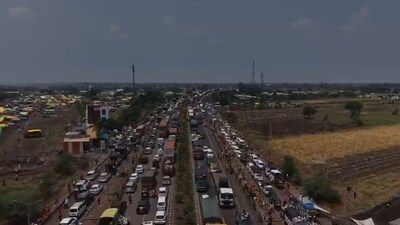 40 km Traffic Jam on Chhatrapati Sambhajinagar-Hyderabad Route; BJP MLA Also Stuck