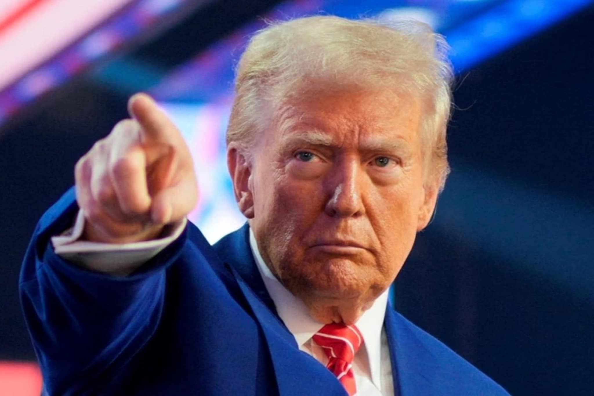 ट्रम्प अणूबॉम्ब टाकणार का? 'इराणची संस्कृती पुन्हा कधीही उभी राहणार नाही'; नेमका अर्थ काय याचा