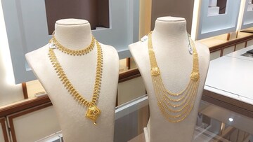 Gold Silver Price: एप्रिलच्या दुसऱ्या आठवड्यात सोन्या-चांदीच्या दरात पुन्हा घसरण, 22 आणि 24 कॅरेटचे दर 