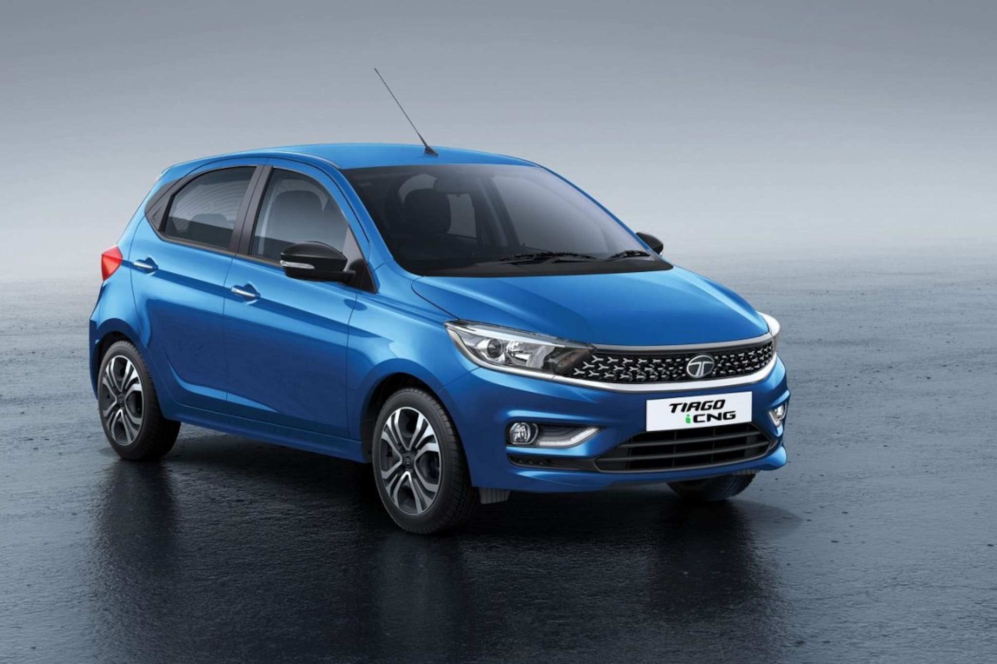 क्लच-गियरचं टेन्शनच नाही! या आहेत 5 स्वस्त ऑटोमेटिक कार, किंमत 6.2 लाखांपासून सुरू 