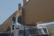 Pune Accident: कात्रजच्या नव्या बोगद्याजवळ भीषण अपघात; एका ट्रेलरची दुसऱ्या ट्रेलरला धडक, क्रेनचा पार्ट थेट केबिनमध्ये