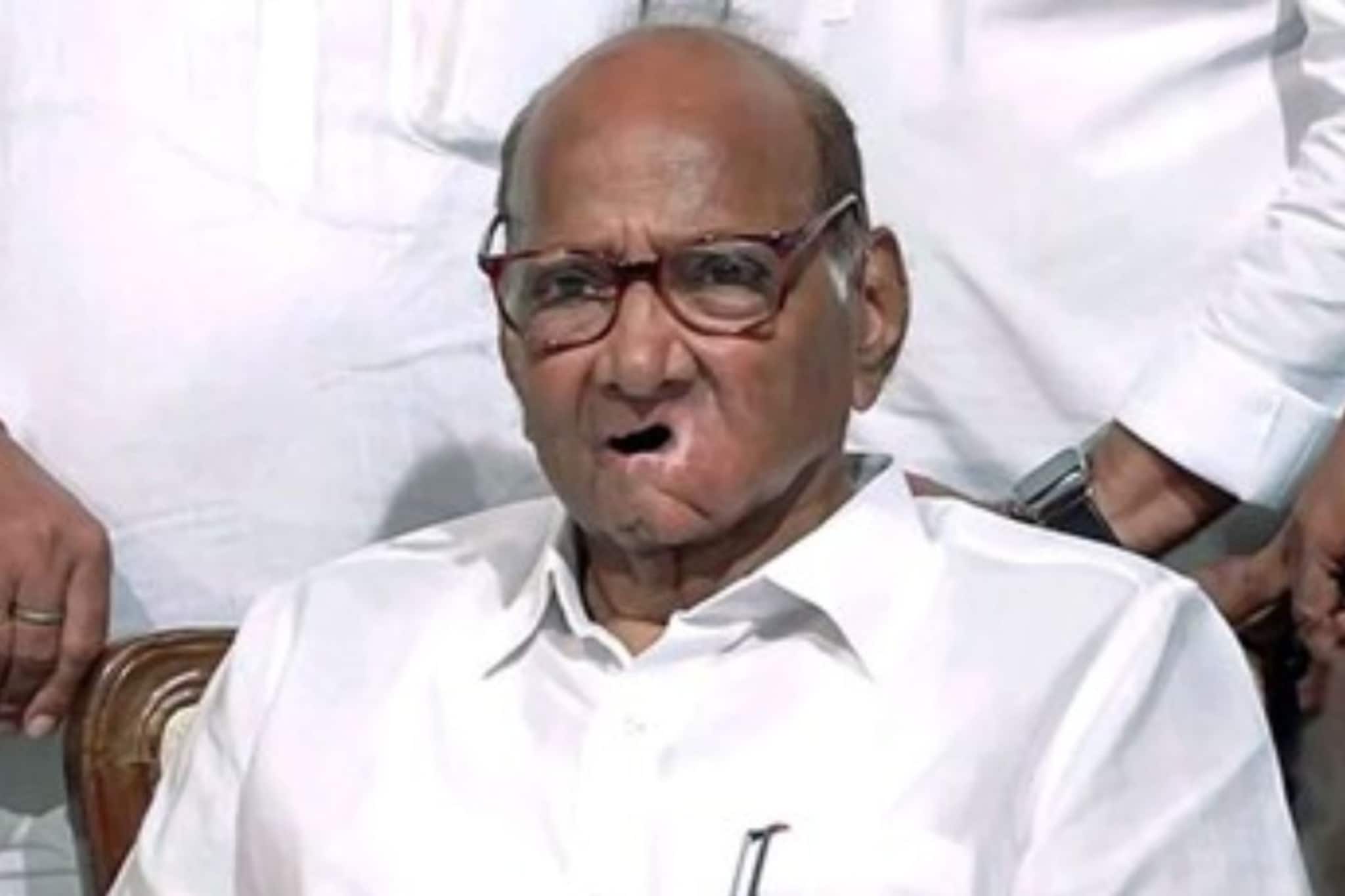 तिकीटासाठी राष्ट्रवादीत आले, दोन वर्षांत शरद पवारांना बाय-बाय, मुश्रीफांचा कट्टर विरोधक पुन्हा भाजपमध्ये! तिकीटासाठी राष्ट्रवादीत आले, दोन वर्षांत शरद पवारांना बाय-बाय, मुश्रीफांचा कट्टर विरोधक पुन्हा भाजपमध्ये!