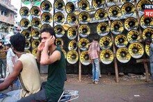 Solpaur Crime : 'तु काय इथला डॉन हाय का?', साऊंड सिस्टिमचा आवाज कमी वाढवल्याने तुफान राडा! 18 वर्षाच्या पोराला बेक्कार मारहाण