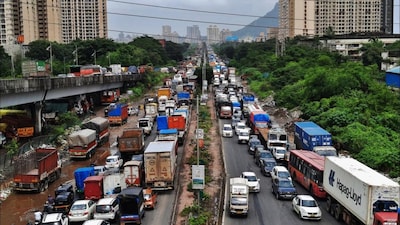 Thane Navratri Traffic Alert: Key Routes Closed for Festival, Check Diversions!