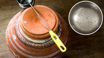 आठवड्यातून दोनदा माठाची अशीही स्वच्छता करा.. 