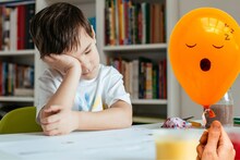 Kids Summer Health : तुमच्या मुलाला नेहमी थकवा जाणवतो का? डॉक्टरांनी व्यक्त केली या 'गंभीर' आजाराची भीती