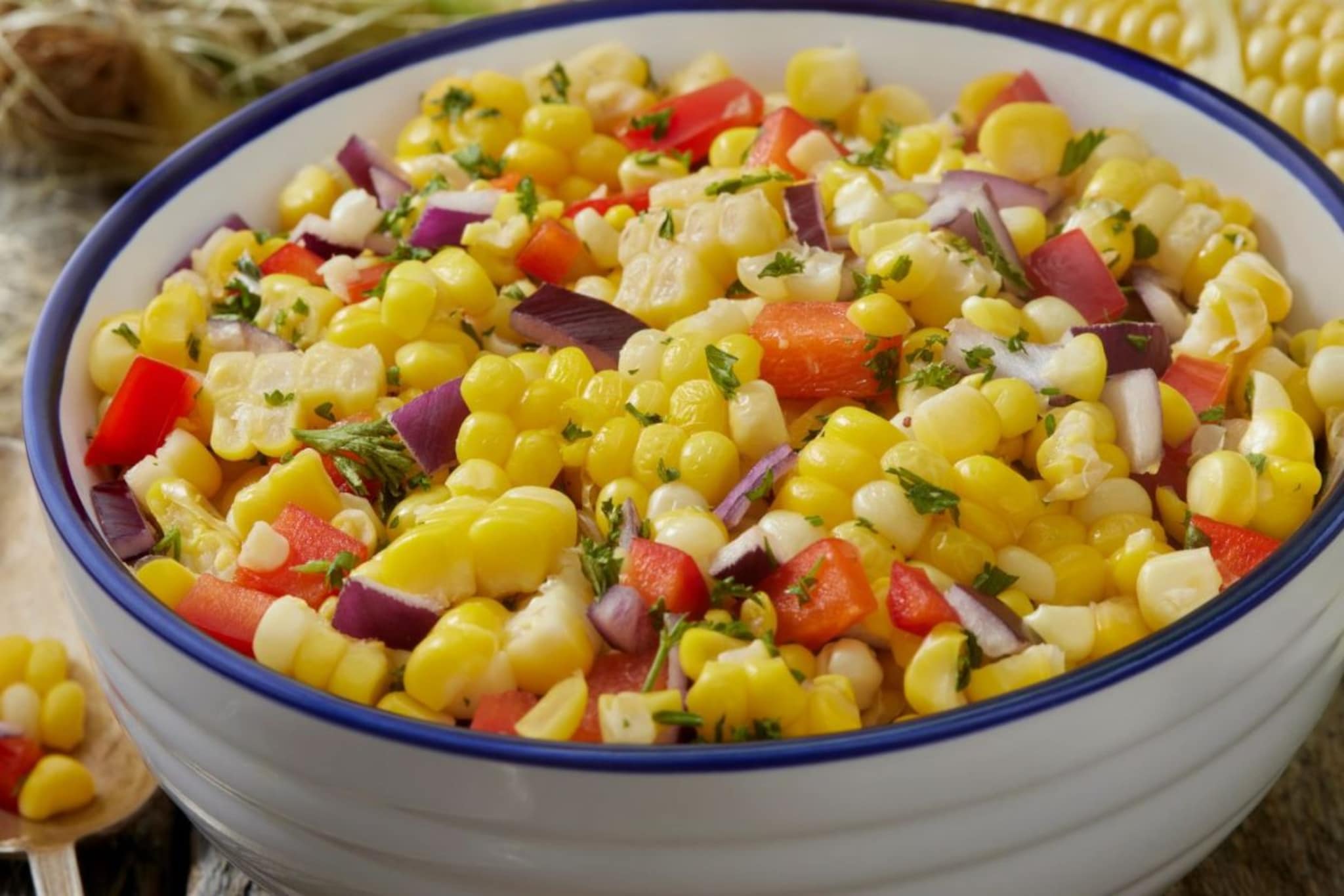 Summer Care : कलिंगडाचा गारवा, मक्याचा गोडवा करेल उन्हाळा थंडगार, पाहा कसं बनवायचं वॉटरमेलन - कॉर्न सॅलड Summer Care : कलिंगडाचा गारवा, मक्याचा गोडवा करेल उन्हाळा थंडगार, पाहा कसं बनवायचं वॉटरमेलन - कॉर्न सॅलड