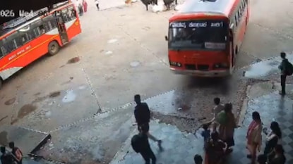 बस अपघात बस अपघात