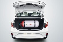 CNG कारचं पिकअप अचानक कमी झालंय? 'या' छोट्या पार्टमध्ये असतो प्रॉब्लम, खर्चही कमी