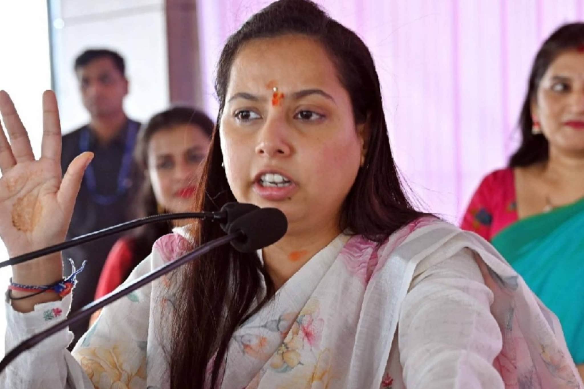 लाडकी बहीण योजनेवर मोठी अपडेट! महिलांमध्ये आनंदाचं वातावरण, पाहा काय म्हणाल्या अदिती तटकरे 