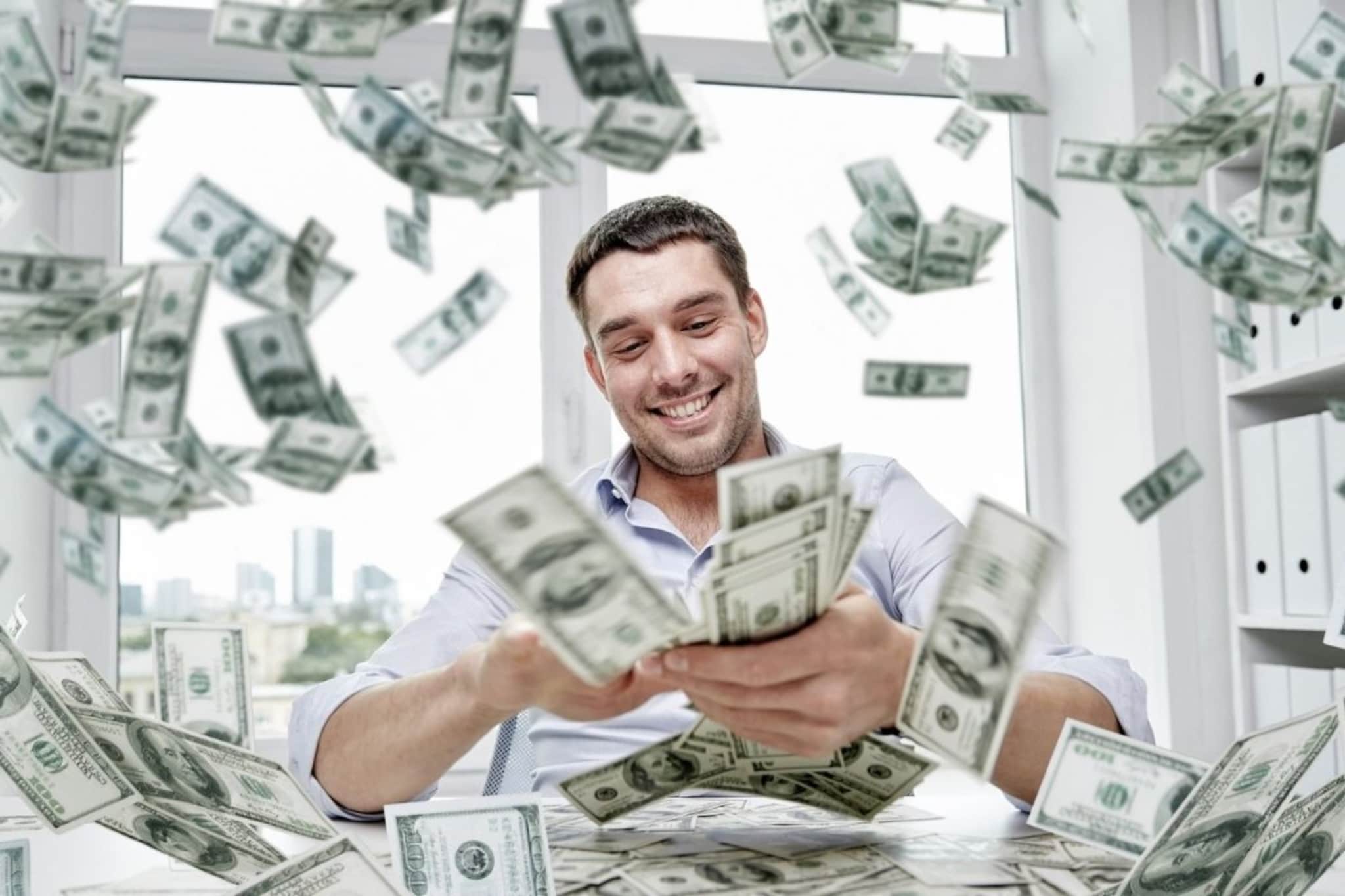 Currency : खिशात फक्त 10 हजार आणि तरीही तुम्ही बनता 'करोडपती'; जगातील असं देश जिथे भारतीय असतात मालामाल