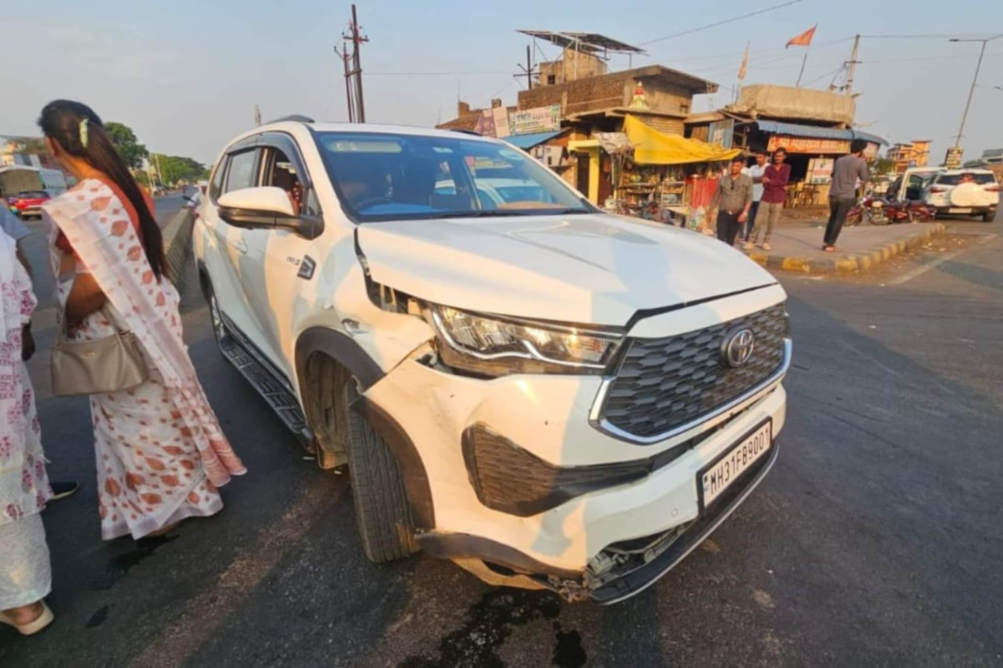 काँग्रेसच्या बड्या महिला नेत्याच्या गाडीला भीषण अपघात, कारचा चक्काचूर