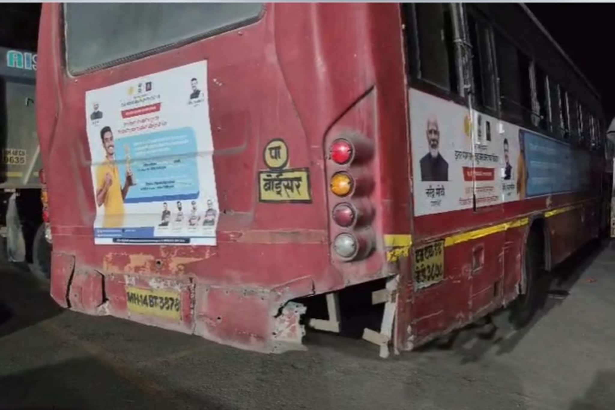 Palghar: घरी जाण्यासाठी निघाले अन् एसटी बसला ओव्हरटेक केलं अन् घात झाला, दुचाकीसह 2 तरुण चाकाखाली सापडले