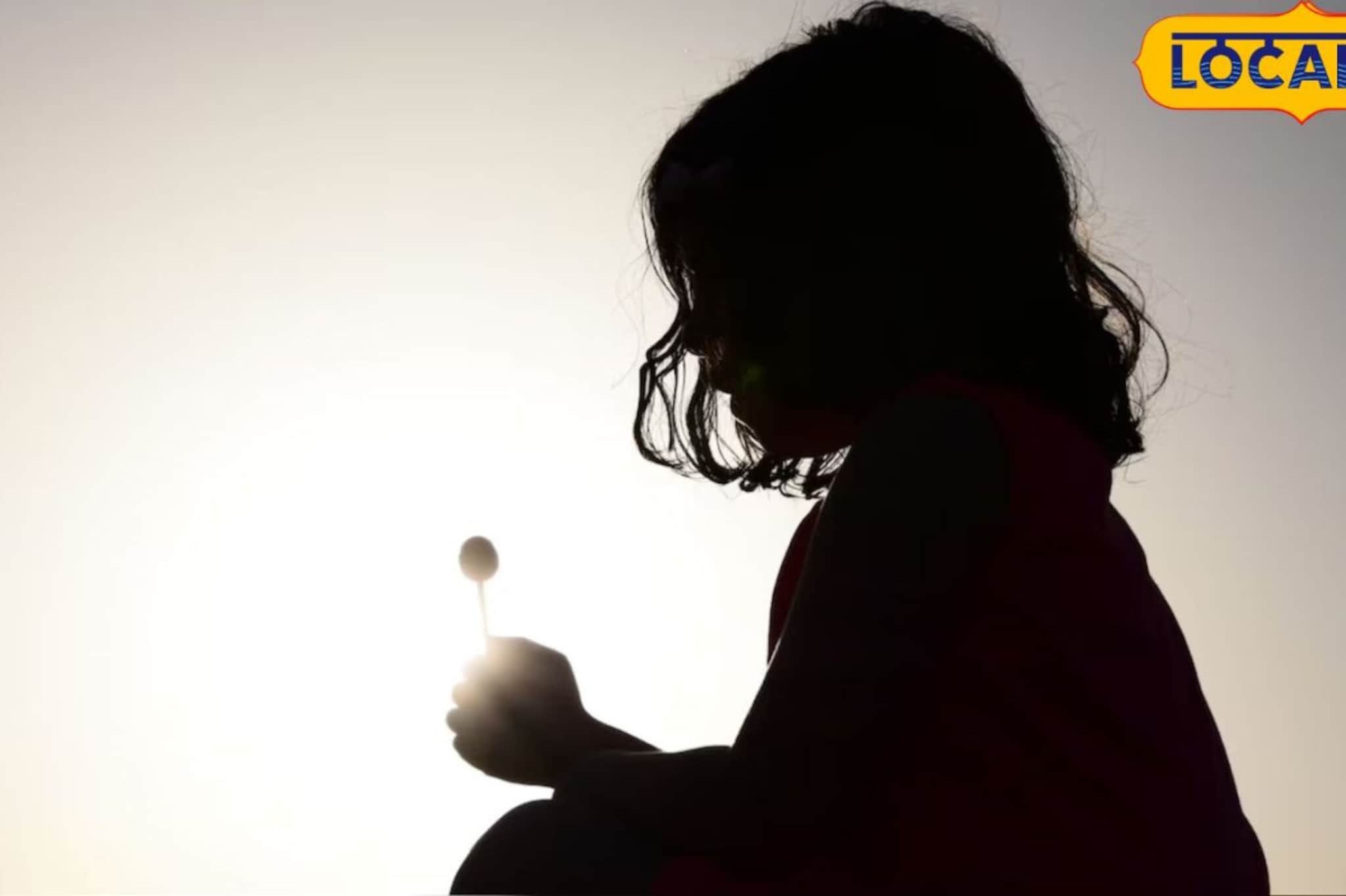 बारामती हादरली! अल्पवयीन मुलीवर अत्याचार; 10 वर्ष जेलमध्ये पण परत येताच चिमुरडीसोबत हादरवणारं कांड बारामती हादरली! अल्पवयीन मुलीवर अत्याचार; 10 वर्ष जेलमध्ये पण परत येताच चिमुरडीसोबत हादरवणारं कांड