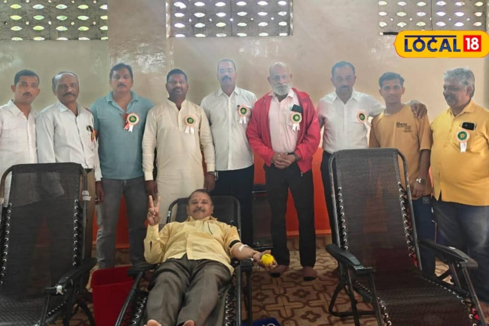 अशीही आरोग्य सेवा, रक्तदान आणि अवयवदानासाठी काम करणारे अमित, Video पाहुन कराल कौतुक अशीही आरोग्य सेवा, रक्तदान आणि अवयवदानासाठी काम करणारे अमित, Video पाहुन कराल कौतुक