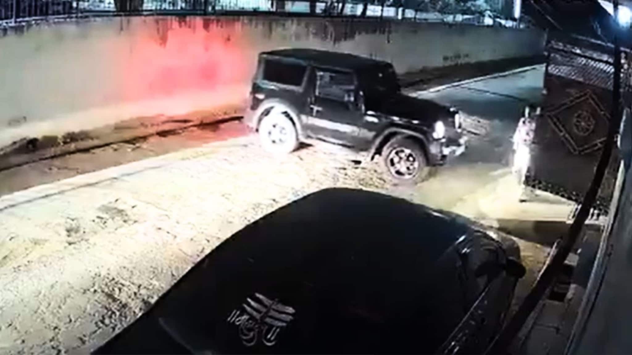 Thar घरात उभी करताना एक चूक झाली अन् डोळ्यात देखतच थारने आजीला चिरडलं, मन हेलावून टाकणारा VIDEO