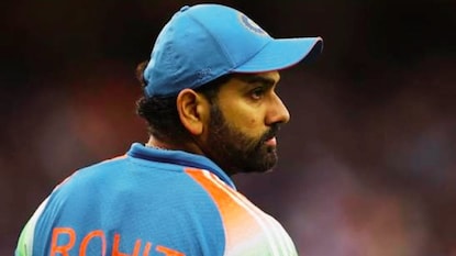 'मुंबईचा राजा' मैदान सोडणार, क्रिकेटच्या पंढरीत रोहितची रिटायरमेंट, वर्ल्ड कपच्या स्वप्नांचा चक्काचूर! 'मुंबईचा राजा' मैदान सोडणार, क्रिकेटच्या पंढरीत रोहितची रिटायरमेंट, वर्ल्ड कपच्या स्वप्नांचा चक्काचूर!