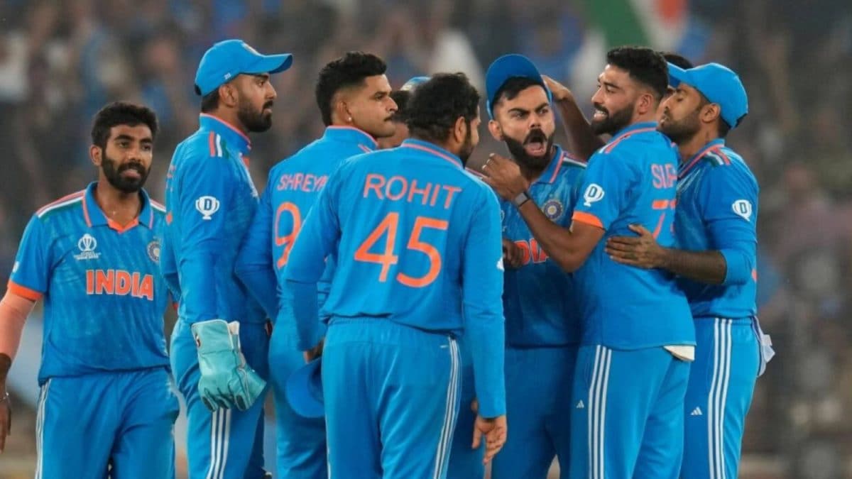टीम इंडियाच्या 7 खेळाडूंनी केलं वयाने मोठ्या महिलांशी लग्न