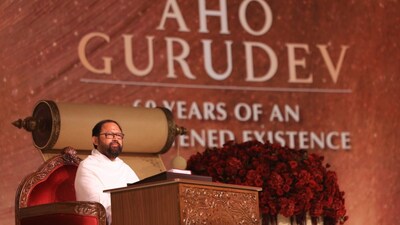 Aho Gurudev: Celebrating Six Decades of Pujya Gurudevshri Rakeshbhai's Enlightened Existence