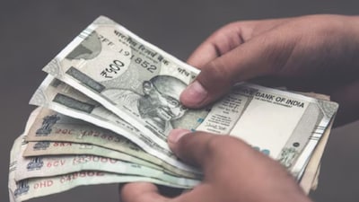SBI Amrit Vrishti Yojana: Invest ’2 Lakh for 444 Days & Get Guaranteed Returns!