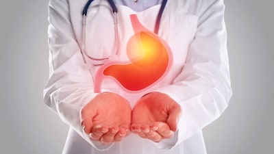 Lying Down After Eating? Discover the Digestive Impact & Doctor's Crucial Advice!