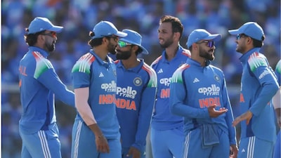 टीम इंडियामध्ये मोठा उलटफेर, 12 खेळाडू पुढच्या सामन्यातून बाहेर, तिसऱ्या वनडेतल्या फक्त दोघांनाच चान्स!