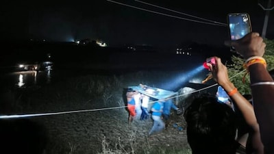 Tragedy in Hajipur: 11 Drown as Boat Capsizes in Ganges River