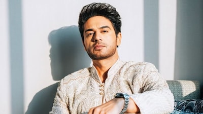 Gaurav Khanna makes a strong comeback after marital storm