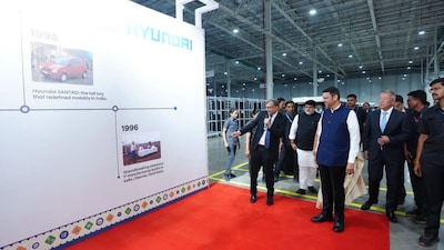 Hyundai Pune Plant Inaugurated by Chief Minister, Creating 18,000 New Jobs