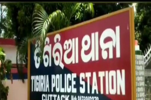 ରକ୍ତରେ ହୋଲି ଖେଳିଲେ ଦୁର୍ବୁତ୍ତ