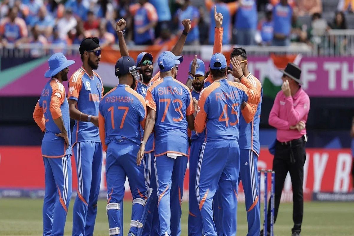 बुमराह की गेंदबाज़ी ने फिर पाकिस्तान को छकाया, भारत की अविश्वसनीय जीत T20 वर्ल्ड कप में भारत ने पाकिस्तान को 6 रन से हराया, रोहित शर्मा, जसप्रित बुमरा, विराट कोहली बुमराह की गेंदबाज़ी ने फिर पाकिस्तान को छकाया, भारत की अविश्वसनीय जीत T20 वर्ल्ड कप में भारत ने पाकिस्तान को 6 रन से हराया, रोहित शर्मा, जसप्रित बुमरा, विराट कोहली