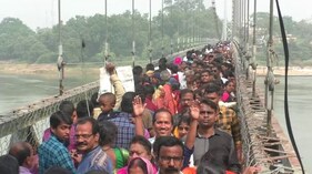 ଧବଳେଶ୍ବରଙ୍କ ପୀଠରେ ପ୍ରବଳ ଭିଡ଼, ୧୦୮ କଳସ ଜଳରେ ସ୍ନାନ