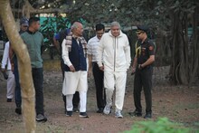 ଚାଲିରେ ଚାଲିରେ କେତେ କଥା: ମର୍ଣିଂ ୱାକ୍ ରେ ରାଷ୍ଟ୍ରପତି ଓ ପଶ୍ଚିମ ବଙ୍ଗର ରାଜ୍ୟପାଳ