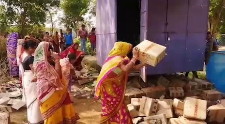 ମଦ ବିରୋଧରେ ଆନ୍ଦୋଳନ: କେନ୍ଦ୍ରାପଡ଼ାରେ ମହିଳା ତାତିଲେ, ମଦ ଦୋକାନ ଭାଙ୍ଗିଲେ