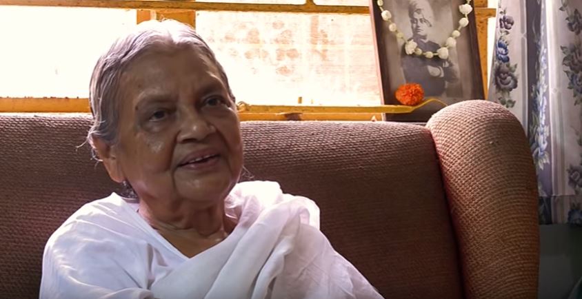 ସୁନନ୍ଦା ପଟ୍ଟନାୟକ ନଭେମ୍ବର ୭, ୧୯୩୪ରେ ଜନ୍ମ ହୋଇଥଲେ । ସେ ଥିଲେ ପ୍ରଖ୍ୟାତ କବି ବୈକୁଣ୍ଠନାଥ ପଟ୍ଟନାୟକଙ୍କ ଝିଅ । (ଫଟୋ ସାଭାର: ‘ନୀଳମାଧବ’ ଫିଲ୍ମ) ସୁନନ୍ଦା ପଟ୍ଟନାୟକ ନଭେମ୍ବର ୭, ୧୯୩୪ରେ ଜନ୍ମ ହୋଇଥଲେ । ସେ ଥିଲେ ପ୍ରଖ୍ୟାତ କବି ବୈକୁଣ୍ଠନାଥ ପଟ୍ଟନାୟକଙ୍କ ଝିଅ । (ଫଟୋ ସାଭାର: ‘ନୀଳମାଧବ’ ଫିଲ୍ମ)