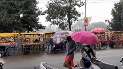 ଶୀତ ବସ୍ତ୍ର ସବୁ ପ୍ୟାକିଂ କରି ରଖନ୍ତୁ ନାହିଁ; ବର୍ଷା ଛାଡ଼ିଲା ପରେ ଆହୁରି ଟିକେ ବଢ଼ିବ ଶୀତ