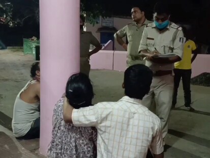 ନୟାଗଡ଼ରେ ଟିକଟକ୍ ଭିଡିଓ କରୁ କରୁ ପଙ୍ଖାରୁ ଝୁଲି ମଲା ମ୍ୟାଟ୍ରିକ ପରୀକ୍ଷା ଦେଇଥିବା ଛାତ୍ର