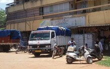 ପେଟ୍ରୋଲ୍ ଓ ଡିଜେଲ୍ ଦାମ୍ ବଢୁଥିବାରୁ ଟ୍ରକ ଭଡ଼ା ବଢ଼େଇବ ବୋଲି କହିଲା ରାଜ୍ୟ ଟ୍ରକ ମାଲିକ ସଙ୍ଘ