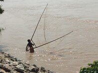 କାହାର ସର୍ବନାଶ, କାହାର ପୁଷ ମାସ: ବନ୍ୟା ବିପତ୍ତି ରାଜ୍ୟରେ କିଛି ଲୋକଙ୍କ ପାଇଁ ଆଶୀର୍ବାଦ ସାଜିଛି